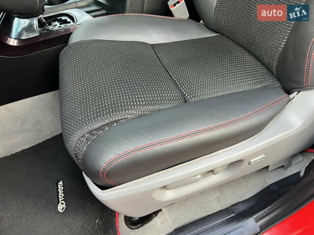 Красный Тойота Тундра, объемом двигателя 5.7 л и пробегом 205 тыс. км за 22900 $, фото 73 на Automoto.ua