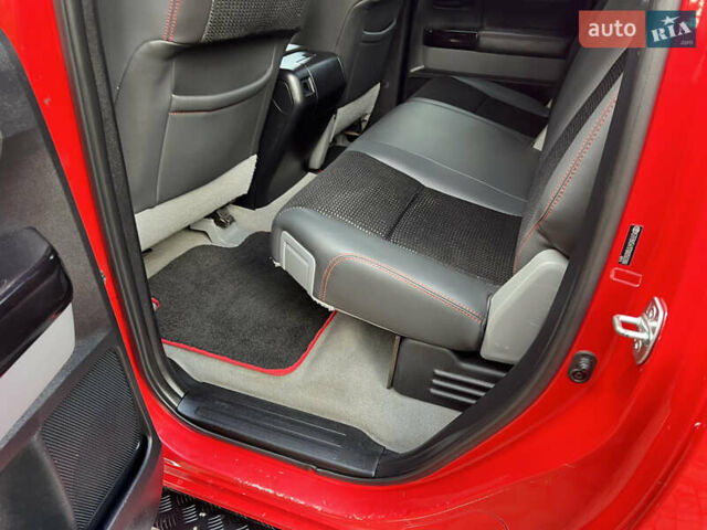 Красный Тойота Тундра, объемом двигателя 5.7 л и пробегом 205 тыс. км за 22900 $, фото 93 на Automoto.ua