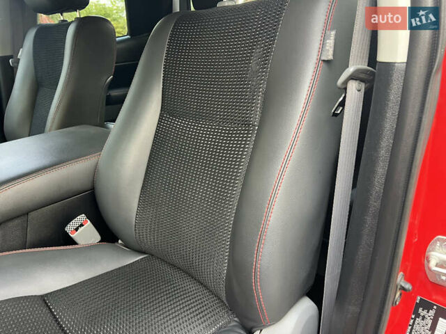 Красный Тойота Тундра, объемом двигателя 5.7 л и пробегом 205 тыс. км за 22900 $, фото 72 на Automoto.ua