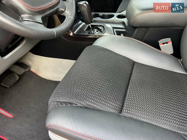 Красный Тойота Тундра, объемом двигателя 5.7 л и пробегом 205 тыс. км за 22900 $, фото 75 на Automoto.ua