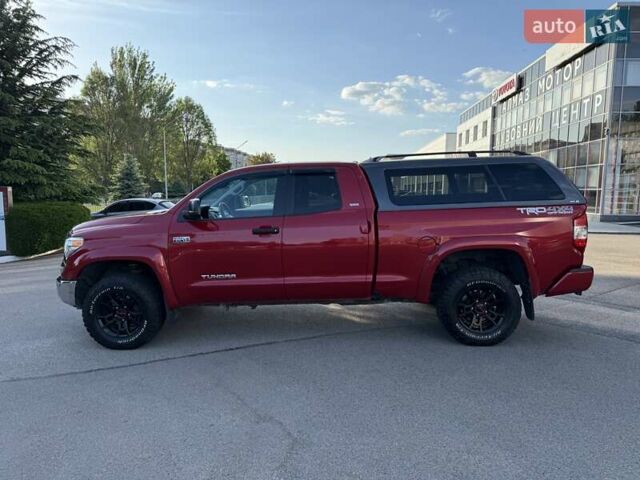 Красный Тойота Тундра, объемом двигателя 5.66 л и пробегом 106 тыс. км за 28800 $, фото 6 на Automoto.ua