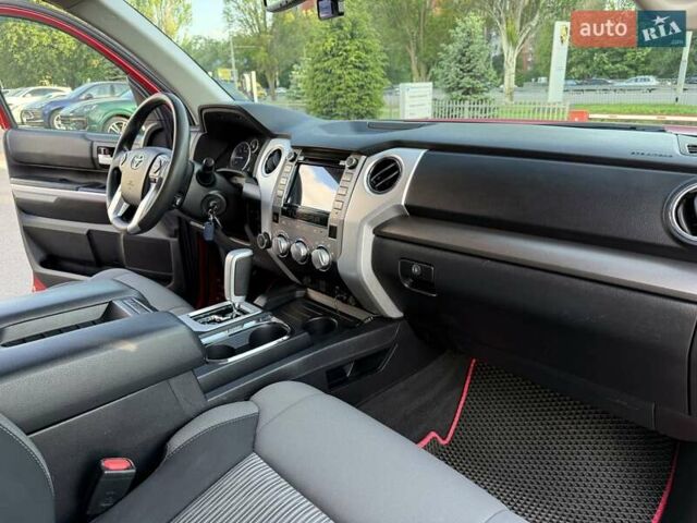 Красный Тойота Тундра, объемом двигателя 5.66 л и пробегом 106 тыс. км за 28800 $, фото 18 на Automoto.ua