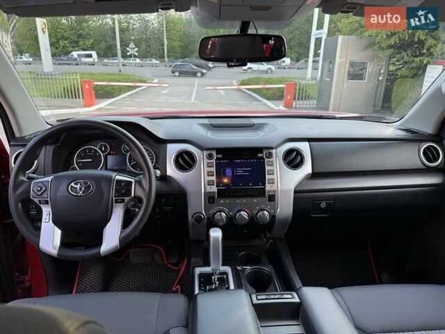 Красный Тойота Тундра, объемом двигателя 5.66 л и пробегом 106 тыс. км за 28800 $, фото 14 на Automoto.ua