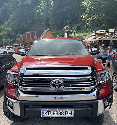 Красный Тойота Тундра, объемом двигателя 5.7 л и пробегом 135 тыс. км за 65000 $, фото 14 на Automoto.ua