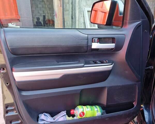 Тойота Тундра, объемом двигателя 5.66 л и пробегом 154 тыс. км за 32000 $, фото 16 на Automoto.ua
