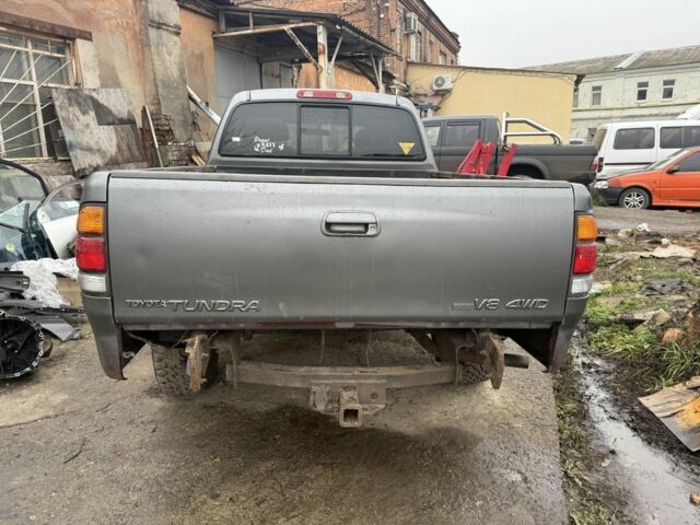 Серый Тойота Тундра, объемом двигателя 4.7 л и пробегом 200 тыс. км за 3200 $, фото 3 на Automoto.ua