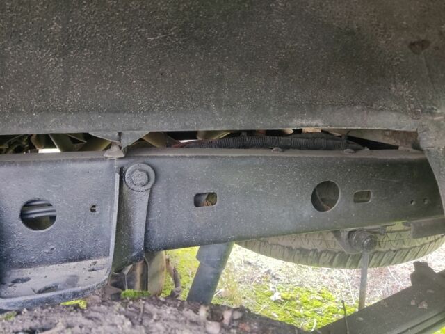 Серый Тойота Тундра, объемом двигателя 4.7 л и пробегом 307 тыс. км за 10300 $, фото 14 на Automoto.ua