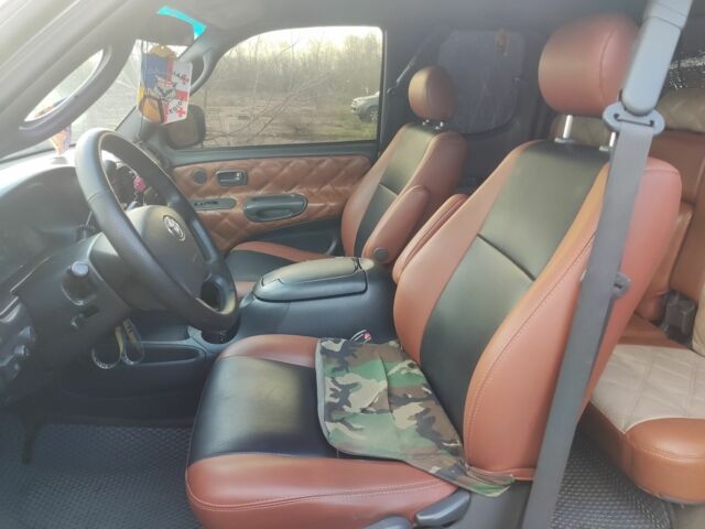 Серый Тойота Тундра, объемом двигателя 4.7 л и пробегом 307 тыс. км за 10300 $, фото 10 на Automoto.ua