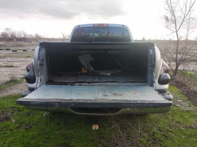 Серый Тойота Тундра, объемом двигателя 4.7 л и пробегом 307 тыс. км за 10300 $, фото 8 на Automoto.ua