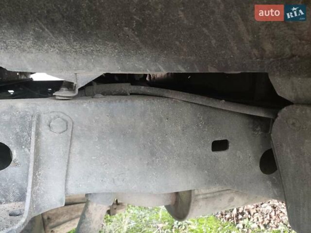 Серый Тойота Тундра, объемом двигателя 4.7 л и пробегом 300 тыс. км за 10300 $, фото 12 на Automoto.ua