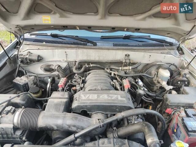 Серый Тойота Тундра, объемом двигателя 4.7 л и пробегом 300 тыс. км за 10300 $, фото 16 на Automoto.ua