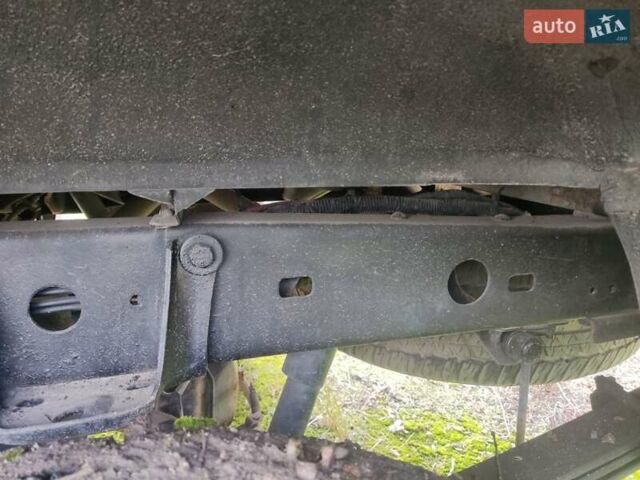 Серый Тойота Тундра, объемом двигателя 4.7 л и пробегом 300 тыс. км за 10300 $, фото 9 на Automoto.ua