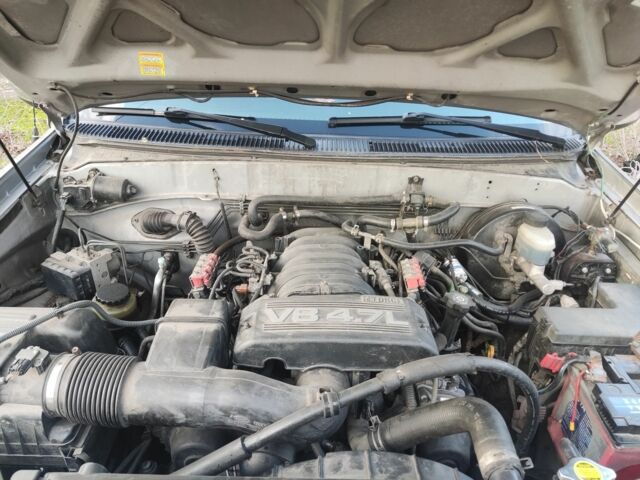 Серый Тойота Тундра, объемом двигателя 4.7 л и пробегом 307 тыс. км за 10300 $, фото 19 на Automoto.ua