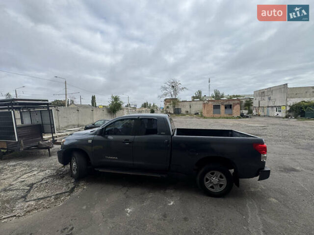 Серый Тойота Тундра, объемом двигателя 4.66 л и пробегом 321 тыс. км за 19900 $, фото 8 на Automoto.ua