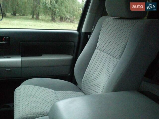 Серый Тойота Тундра, объемом двигателя 5.7 л и пробегом 120 тыс. км за 19875 $, фото 15 на Automoto.ua