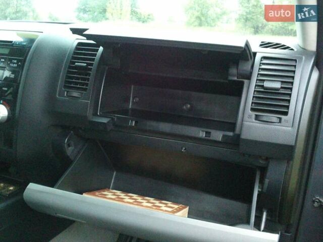 Серый Тойота Тундра, объемом двигателя 5.7 л и пробегом 120 тыс. км за 19875 $, фото 13 на Automoto.ua