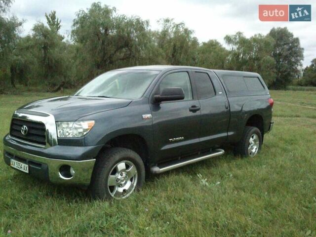 Серый Тойота Тундра, объемом двигателя 5.7 л и пробегом 120 тыс. км за 19875 $, фото 2 на Automoto.ua