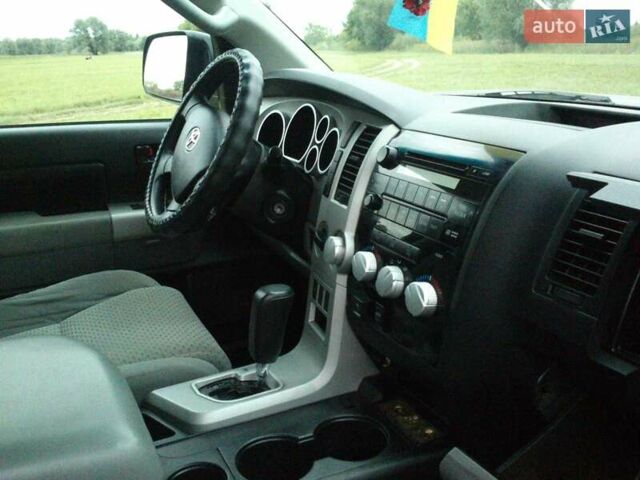 Серый Тойота Тундра, объемом двигателя 5.7 л и пробегом 120 тыс. км за 19875 $, фото 10 на Automoto.ua