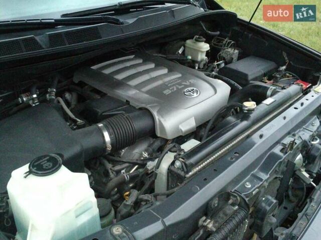 Серый Тойота Тундра, объемом двигателя 5.7 л и пробегом 120 тыс. км за 19875 $, фото 14 на Automoto.ua