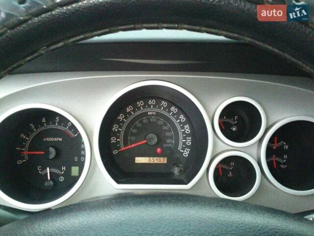 Серый Тойота Тундра, объемом двигателя 5.7 л и пробегом 120 тыс. км за 19875 $, фото 9 на Automoto.ua