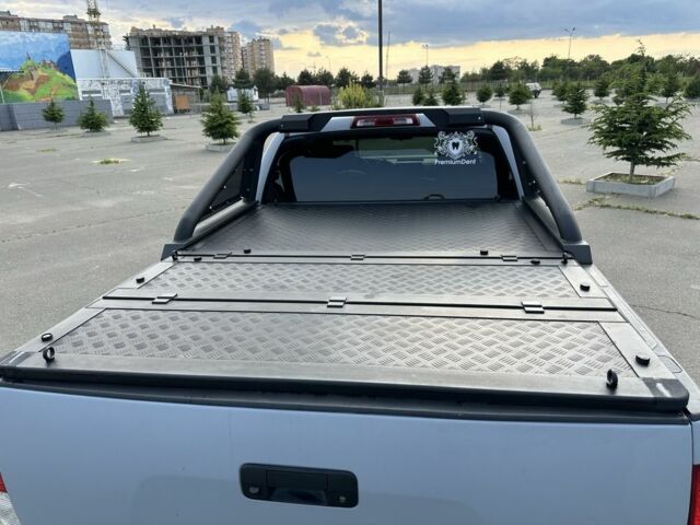 Серый Тойота Тундра, объемом двигателя 4.6 л и пробегом 155 тыс. км за 17900 $, фото 3 на Automoto.ua