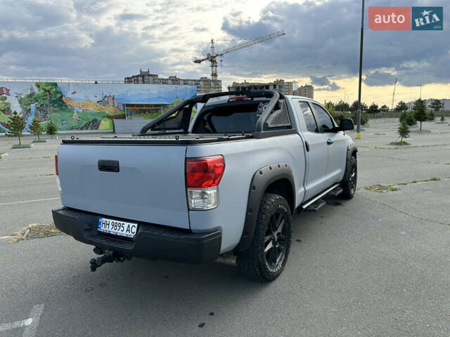 Серый Тойота Тундра, объемом двигателя 4.61 л и пробегом 155 тыс. км за 17900 $, фото 4 на Automoto.ua