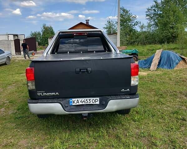 Сірий Тойота Тундра, об'ємом двигуна 5.66 л та пробігом 187 тис. км за 18999 $, фото 8 на Automoto.ua
