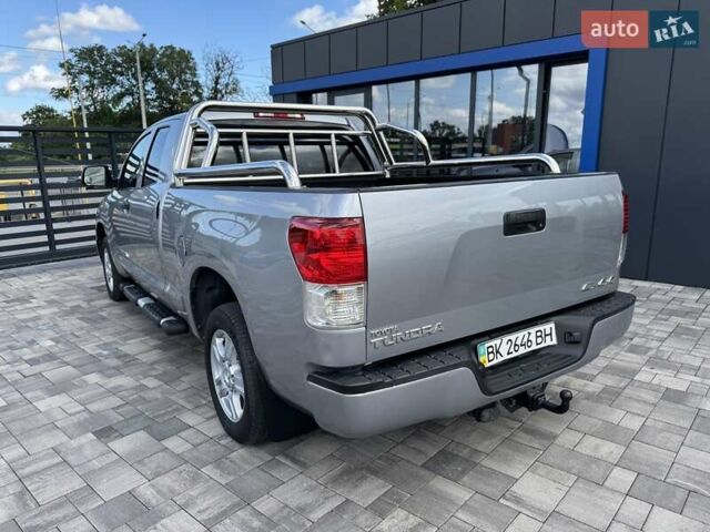 Серый Тойота Тундра, объемом двигателя 5.7 л и пробегом 120 тыс. км за 22900 $, фото 9 на Automoto.ua
