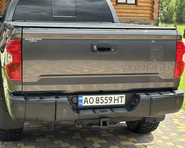 Серый Тойота Тундра, объемом двигателя 4.61 л и пробегом 139 тыс. км за 27000 $, фото 4 на Automoto.ua