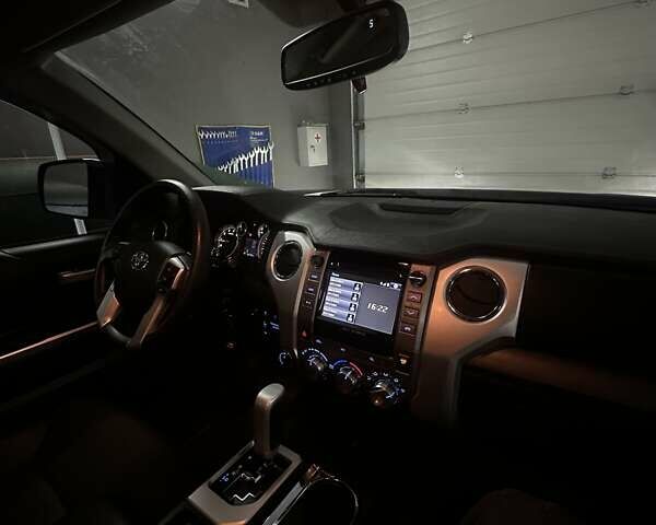 Серый Тойота Тундра, объемом двигателя 5.66 л и пробегом 61 тыс. км за 32500 $, фото 12 на Automoto.ua