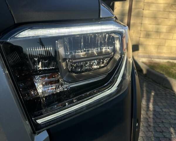 Серый Тойота Тундра, объемом двигателя 5.66 л и пробегом 61 тыс. км за 32500 $, фото 8 на Automoto.ua