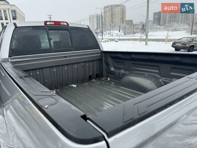 Сірий Тойота Тундра, об'ємом двигуна 5.7 л та пробігом 91 тис. км за 35000 $, фото 23 на Automoto.ua