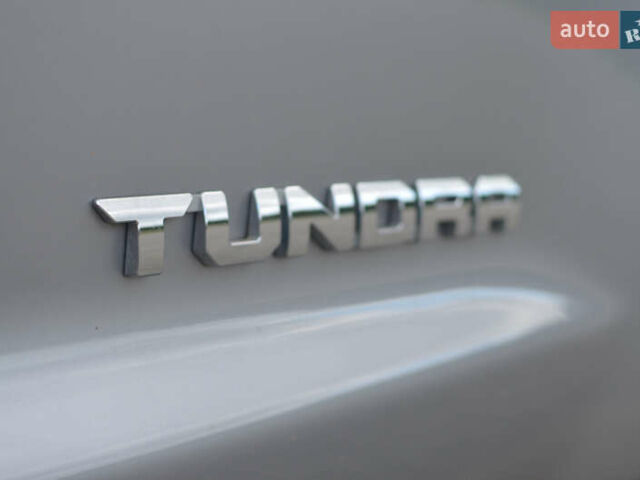 Сірий Тойота Тундра, об'ємом двигуна 5.7 л та пробігом 27 тис. км за 23490 $, фото 9 на Automoto.ua