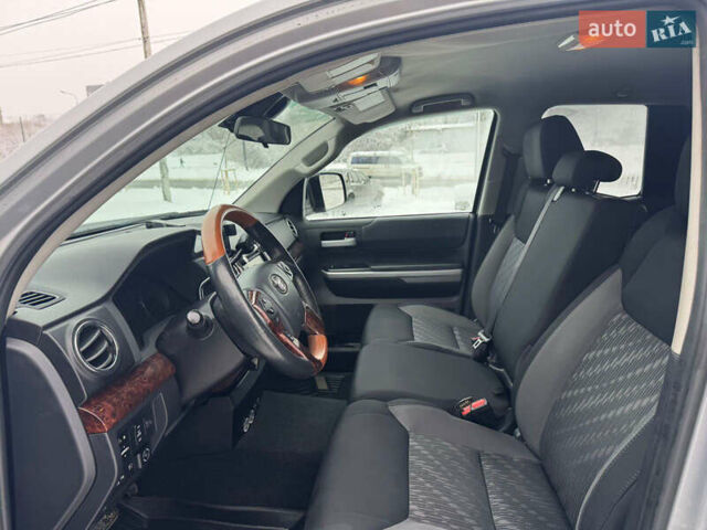 Сірий Тойота Тундра, об'ємом двигуна 5.7 л та пробігом 91 тис. км за 35000 $, фото 16 на Automoto.ua