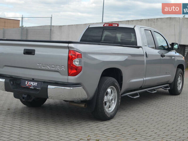 Сірий Тойота Тундра, об'ємом двигуна 5.7 л та пробігом 27 тис. км за 23490 $, фото 5 на Automoto.ua