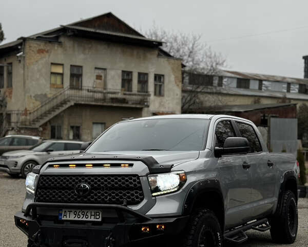 Сірий Тойота Тундра, об'ємом двигуна 5.66 л та пробігом 118 тис. км за 62000 $, фото 7 на Automoto.ua