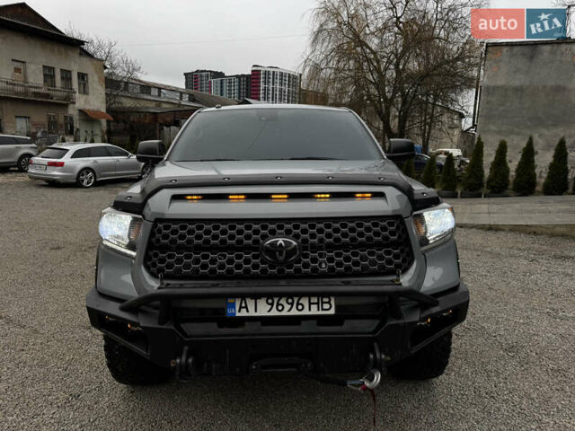 Сірий Тойота Тундра, об'ємом двигуна 5.66 л та пробігом 118 тис. км за 62000 $, фото 3 на Automoto.ua