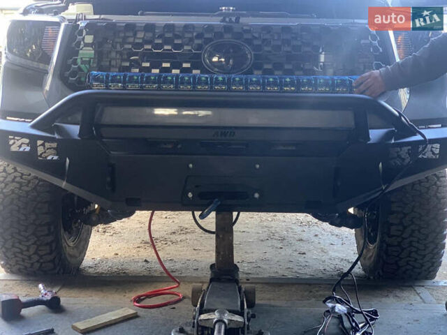 Сірий Тойота Тундра, об'ємом двигуна 5.66 л та пробігом 118 тис. км за 62000 $, фото 13 на Automoto.ua