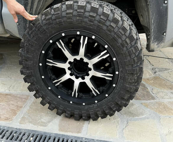 Сірий Тойота Тундра, об'ємом двигуна 5.66 л та пробігом 118 тис. км за 62000 $, фото 16 на Automoto.ua