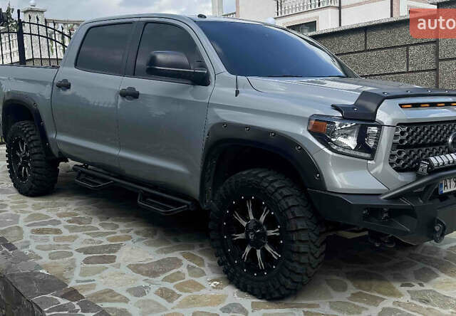 Сірий Тойота Тундра, об'ємом двигуна 5.66 л та пробігом 118 тис. км за 62000 $, фото 12 на Automoto.ua
