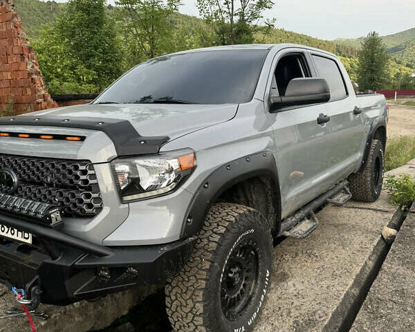 Сірий Тойота Тундра, об'ємом двигуна 5.66 л та пробігом 118 тис. км за 62000 $, фото 15 на Automoto.ua