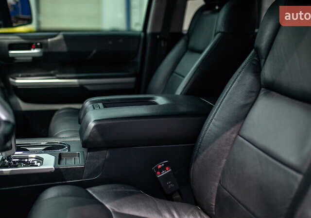 Серый Тойота Тундра, объемом двигателя 5.66 л и пробегом 115 тыс. км за 42500 $, фото 79 на Automoto.ua