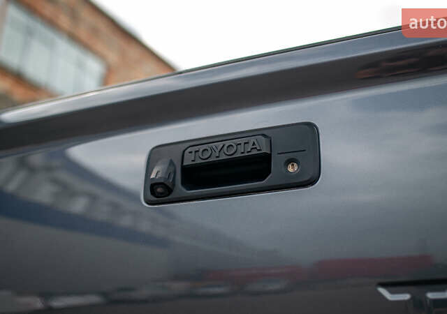 Серый Тойота Тундра, объемом двигателя 5.66 л и пробегом 115 тыс. км за 42500 $, фото 29 на Automoto.ua