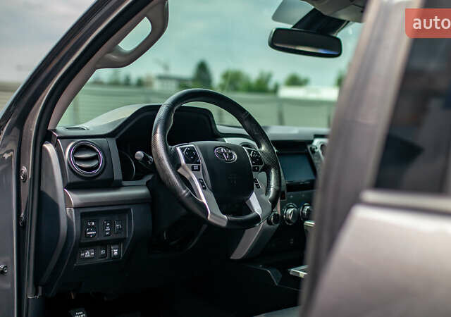 Серый Тойота Тундра, объемом двигателя 5.66 л и пробегом 115 тыс. км за 42500 $, фото 62 на Automoto.ua