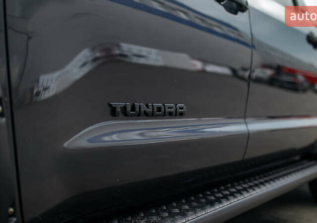 Серый Тойота Тундра, объемом двигателя 5.66 л и пробегом 115 тыс. км за 42500 $, фото 3 на Automoto.ua