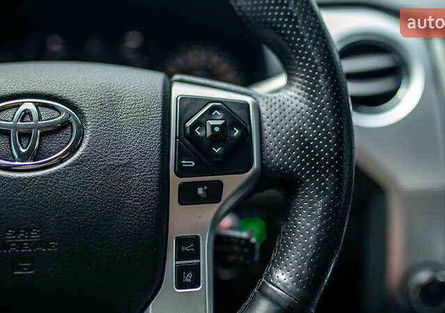 Серый Тойота Тундра, объемом двигателя 5.66 л и пробегом 115 тыс. км за 42500 $, фото 66 на Automoto.ua