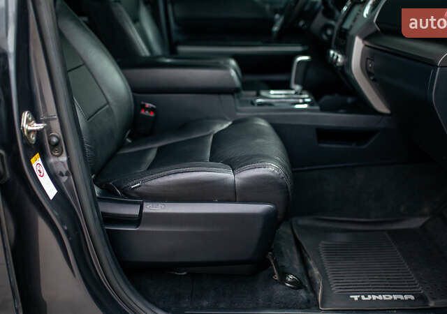 Серый Тойота Тундра, объемом двигателя 5.66 л и пробегом 115 тыс. км за 42500 $, фото 57 на Automoto.ua