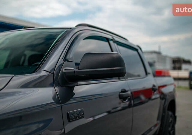 Серый Тойота Тундра, объемом двигателя 5.66 л и пробегом 115 тыс. км за 42500 $, фото 4 на Automoto.ua