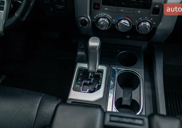 Серый Тойота Тундра, объемом двигателя 5.66 л и пробегом 115 тыс. км за 42500 $, фото 40 на Automoto.ua