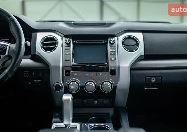 Серый Тойота Тундра, объемом двигателя 5.66 л и пробегом 115 тыс. км за 42500 $, фото 45 на Automoto.ua